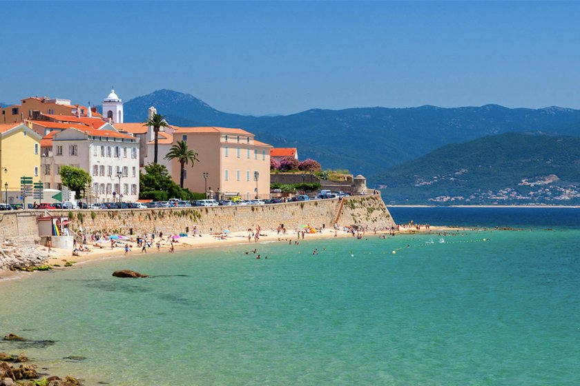 Quelles sont les bonnes astuces pour les vacances à Ajaccio ?
